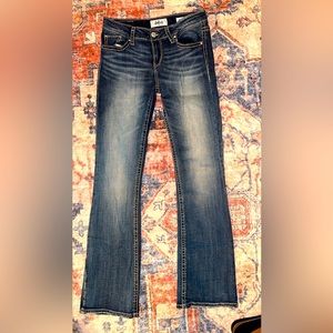 Buckle Daytrip Lynk bootcut, size 29 long.